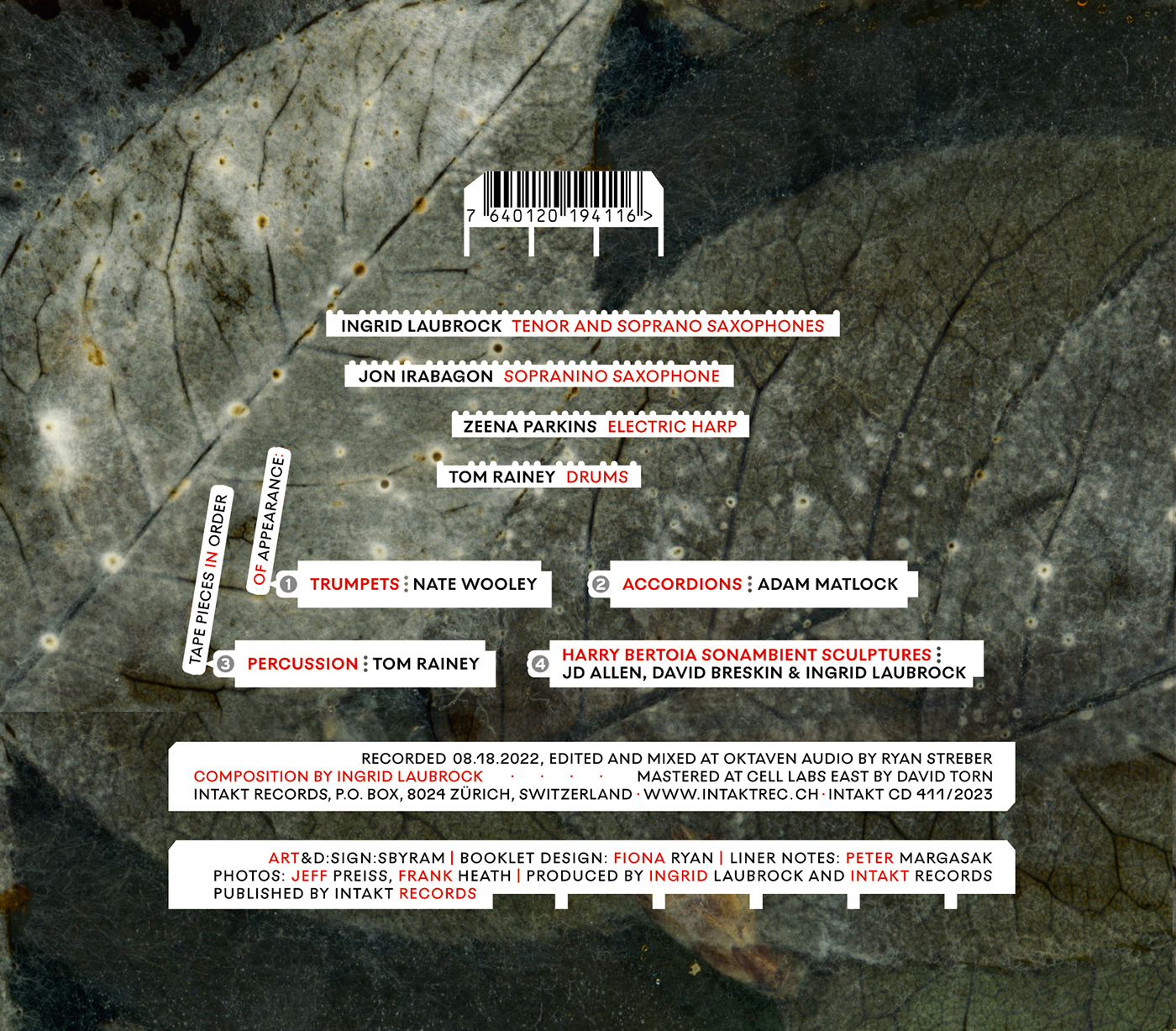 INGRID LAUBROCK
MONOCHROMES cover back intakt records
